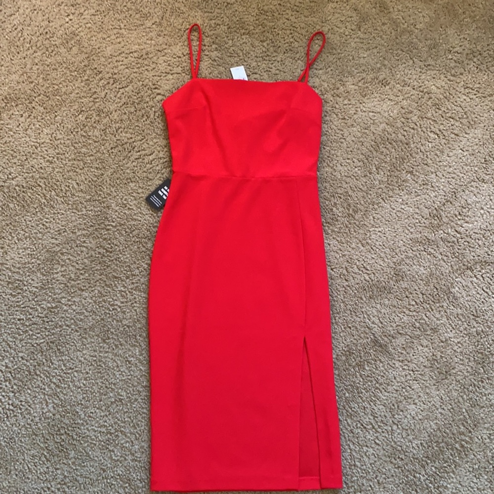 Express dress - Picture 2 of 3